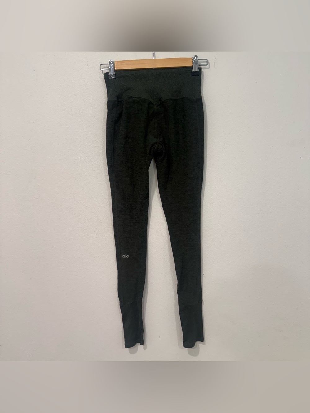 Alo Yoga Green High Waist Alosoft Lounge Leggings XXS - Picture 7 of 9